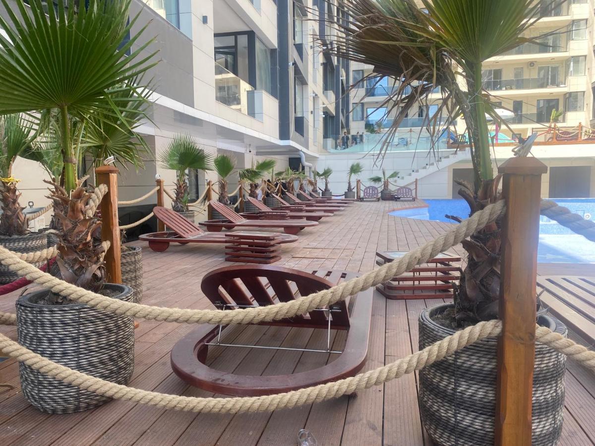Richy By The Sea Apartment Navodari Bagian luar foto